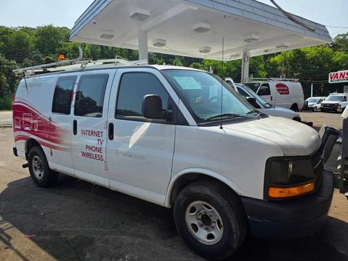 Summit White 2012 Chevrolet Express 2500 Work Van