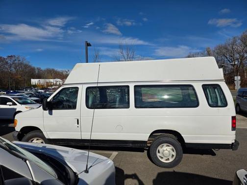 2007 Ford E350 Super Duty Base