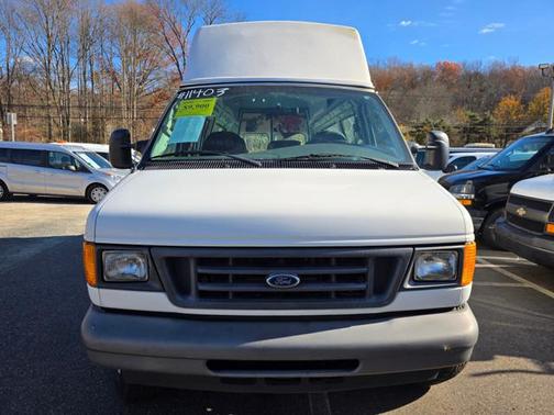 2007 Ford E350 Super Duty Base