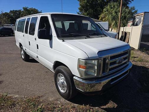 2011 Ford E350 Super Duty XLT