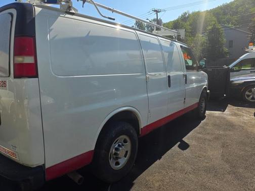 2010 Chevrolet Express 2500 Work Van