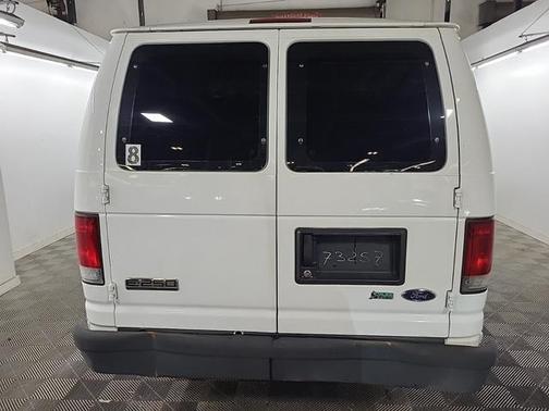 2010 Ford E250 Base