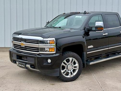 Black 2015 Chevrolet Silverado 2500 High Country