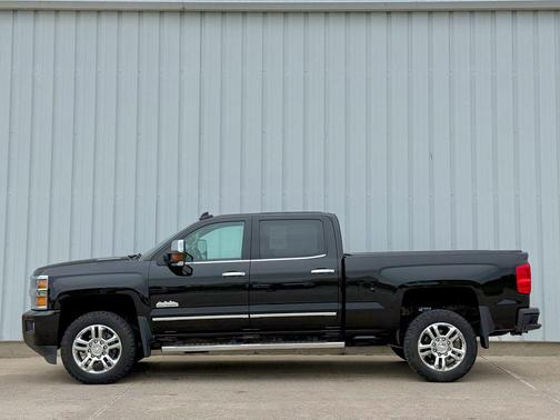Black 2015 Chevrolet Silverado 2500 High Country