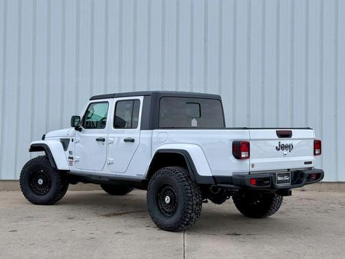 2021 Jeep Gladiator Freedom 4x4