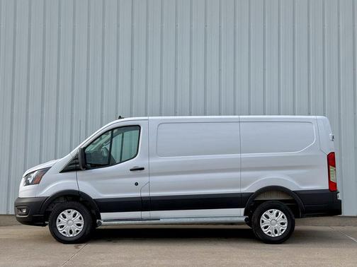 Oxford White 2025 Ford Transit-250 Base