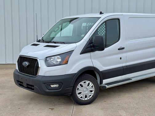 Oxford White 2025 Ford Transit-250 Base