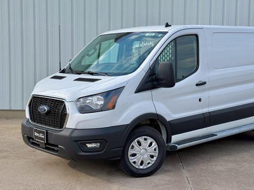 Oxford White 2025 Ford Transit-250 Base