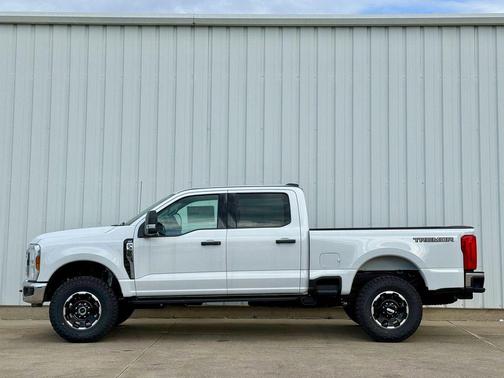 2025 Ford F-350 XLT