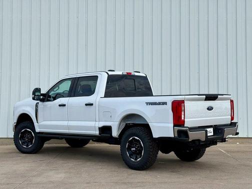 2025 Ford F-350 XLT