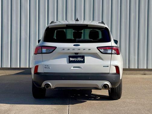 Star White Metallic Tri-Coat 2020 Ford Escape SEL