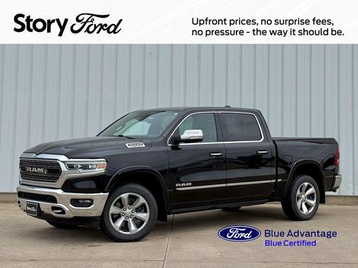 Diamond Black Crystal Pearlcoat 2022 RAM 1500 Limited