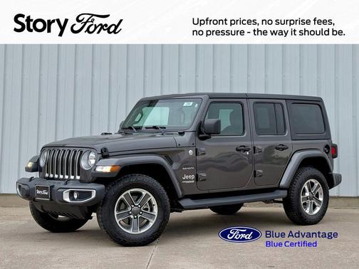 Granite Crystal Metallic Clearcoat 2018 Jeep Wrangler Unlimited Sahara