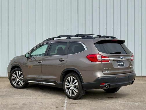 Brilliant Bronze Metallic 2022 Subaru Ascent Limited 8-Passenger