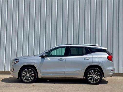 Quicksilver Metallic 2019 GMC Terrain Denali