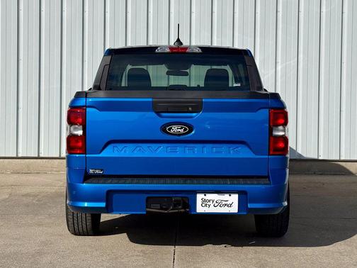 2025 Ford Maverick Lobo Standard