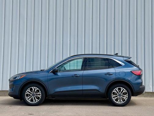 Blue Metallic 2020 Ford Escape SEL