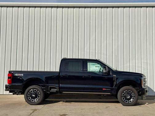 2025 Ford F-350 Platinum