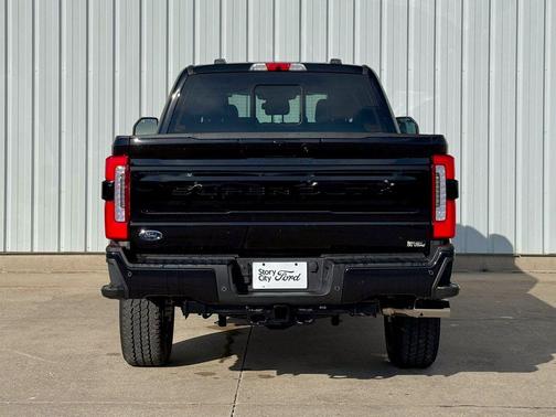 2025 Ford F-350 Platinum