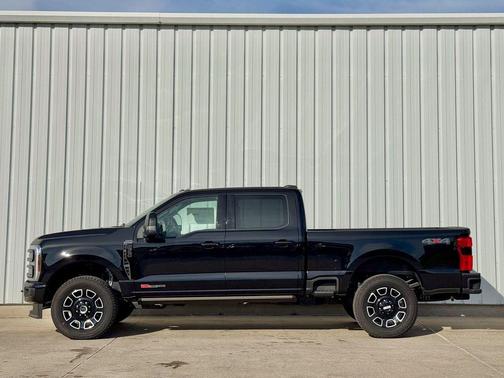 2025 Ford F-350 Platinum