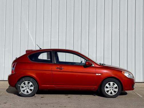 2010 Hyundai Accent GS