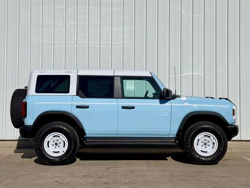 2025 Ford Bronco Heritage Edition