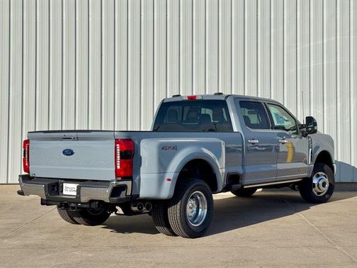 2025 Ford F-350 Lariat