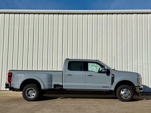 2025 Ford F-350 Lariat