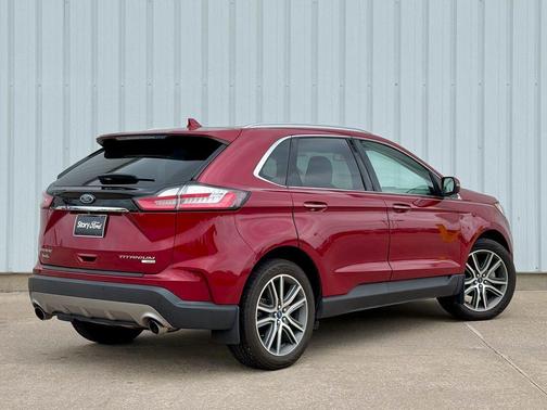 Ruby Red Metallic Tinted Clearcoat 2019 Ford Edge Titanium