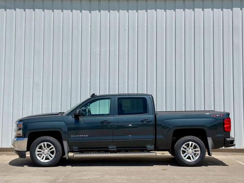 Graphite Metallic 2018 Chevrolet Silverado 1500 1LT