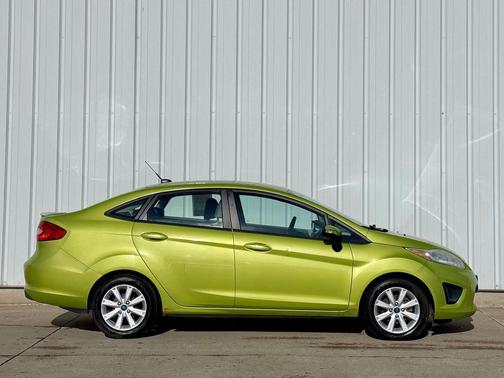 2013 Ford Fiesta SE