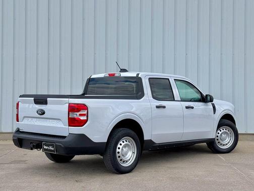 Oxford White 2026 Ford Maverick XL