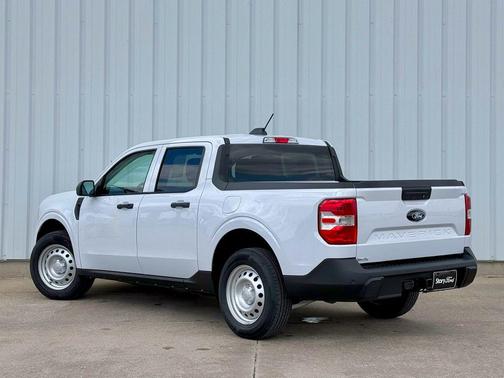 Oxford White 2026 Ford Maverick XL