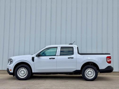 Oxford White 2026 Ford Maverick XL
