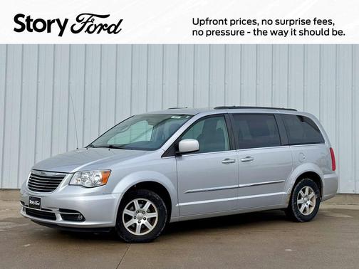 2012 Chrysler Town & Country Touring