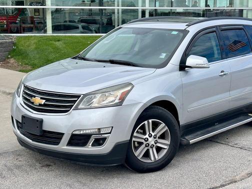 Silver Ice Metallic 2016 Chevrolet Traverse 1LT