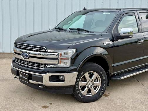Shadow Black 2018 Ford F-150 Lariat