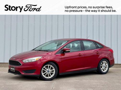 Ruby Red Metallic Tinted Clearcoat 2016 Ford Focus SE