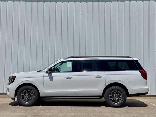 White 2026 Ford Expedition Max Active 4x4