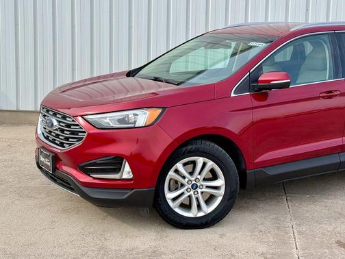 Ruby Red 2019 Ford Edge SEL
