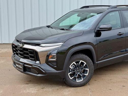 Mosaic Black Metallic 2025 Chevrolet Equinox AWD ACTIV