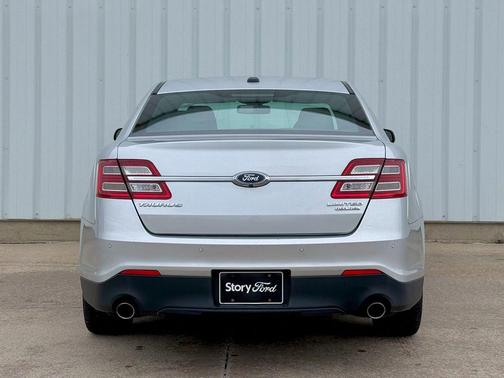 Ingot Silver 2014 Ford Taurus Limited