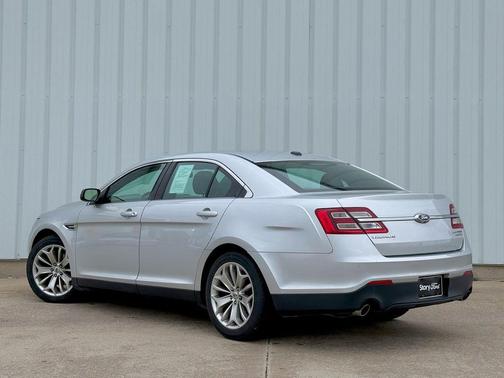Ingot Silver 2014 Ford Taurus Limited