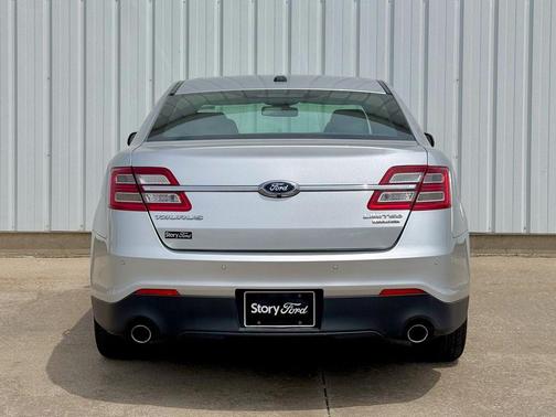 Ingot Silver 2014 Ford Taurus Limited
