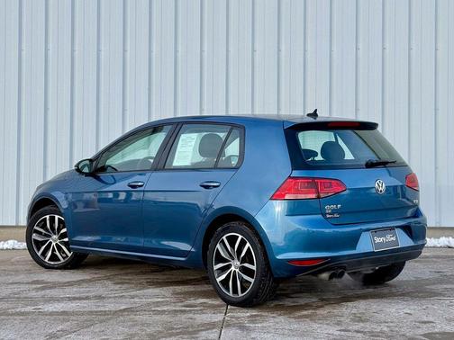2016 Volkswagen Golf TSI SE 4-Door