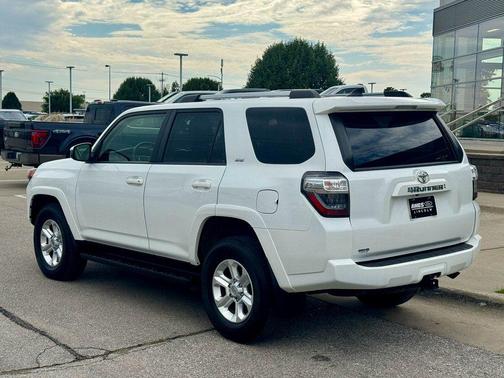 2024 Toyota 4Runner SR5