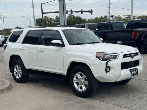 2024 Toyota 4Runner SR5