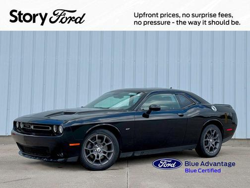 Pitch Black Clearcoat 2018 Dodge Challenger GT