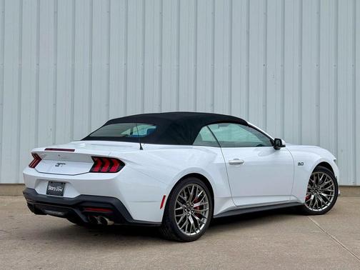 Oxford White 2024 Ford Mustang GT Premium