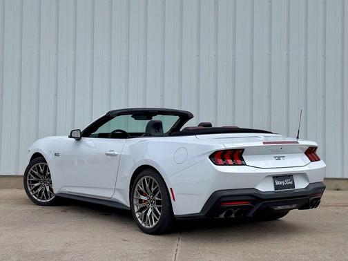 Oxford White 2024 Ford Mustang GT Premium